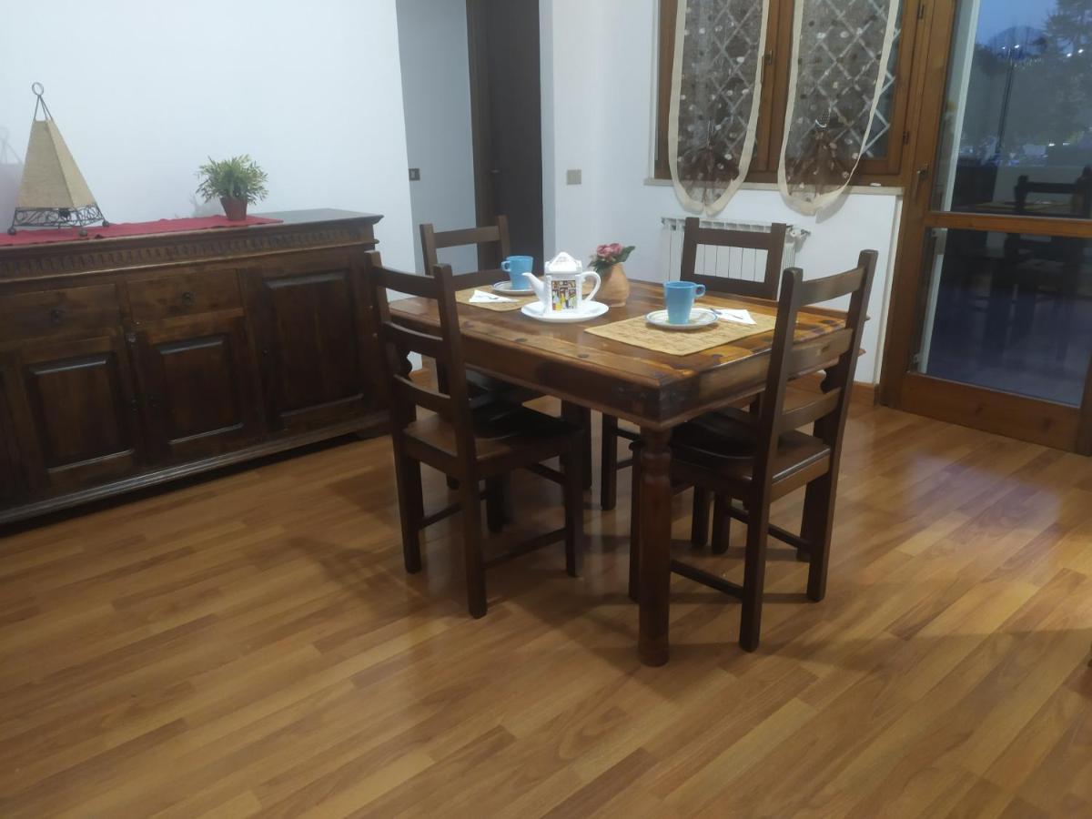 Appartamento Con Due Camere Pressi Eur Roma Exterior foto
